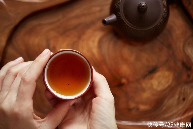 红枣和阿胶哪个补血效果好(红枣、阿胶不补血！再次提醒：3种食物才真的补血，别再花冤枉钱)