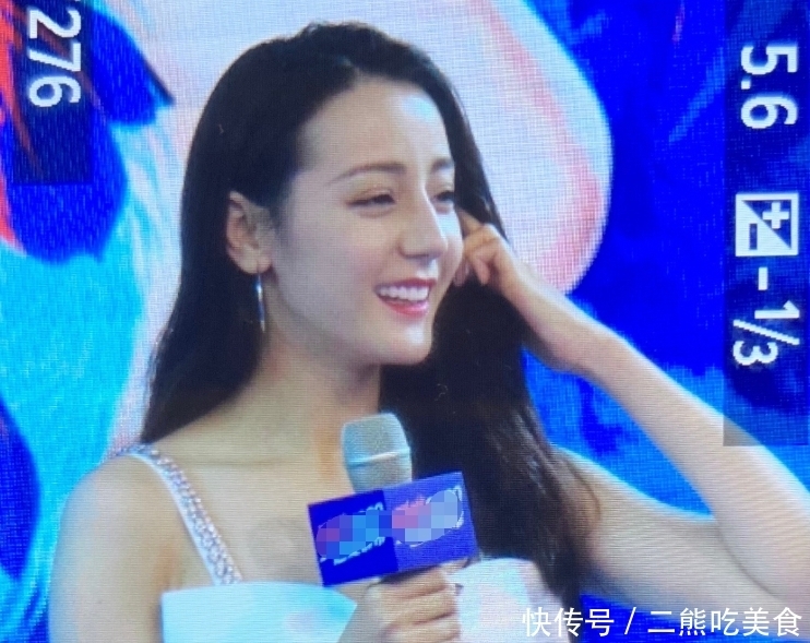  迪不修|为啥粉丝说热巴是“迪不修”？放大相机中的原始照片，全明白了