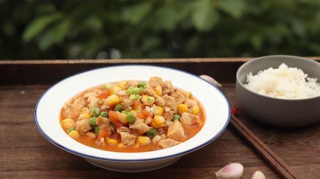 营养|番茄和它是绝配,遇到活动多买点,夏季吃它不长胖,营养还丰富