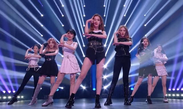  无动于衷|《明子》对硬糖少女c位无动于衷，却对另一成员欢呼雀跃，人气差太明显