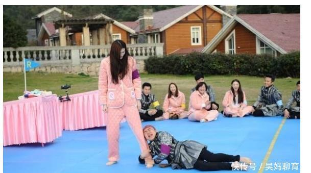 大长腿|何穗和张天爱同样是三进宫,两人六个造型你更喜欢哪一个