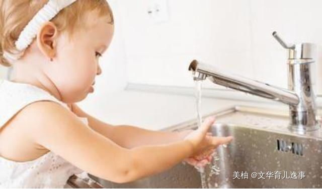 酒席|农村奶奶酒席为孩子抢猪蹄，同桌人：下次单独给你俩办一桌