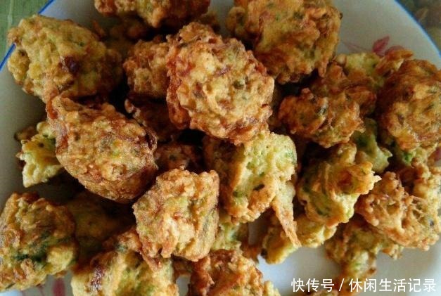 过年|过年炸丸子,不要只纠结放面粉的事了,多加点它,丸子更入味