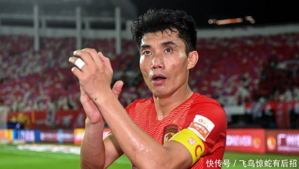 足球|两份薪水!既是球员又是教练,郑智成金元足球下的最大赢家