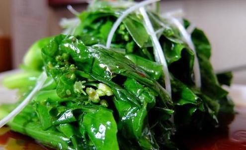 记住|为啥饭店炒的青菜那么好吃?大厨透露:记住2点,在家也能做出来