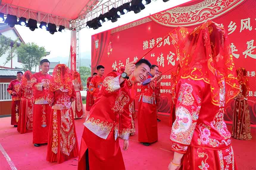江西峡江：“集体婚礼”引领移风易俗新风尚