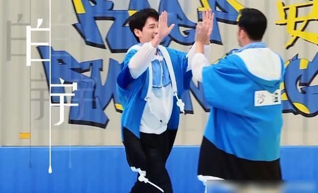 顶级|《奔跑吧》下期未播先火,官宣5位00后嘉宾,还有一位顶级演员