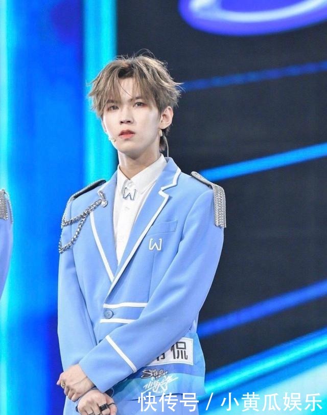 粉丝|C位出道7大爱豆粉丝数,蔡徐坤最多,希林娜依高最少,周震南第三