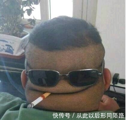 李大爷|搞笑图片幽默段子笑话:妹子,你的身材比例很不协调啊,哈哈哈