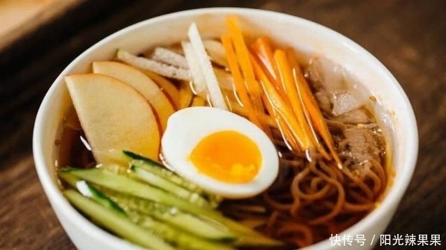  TUT|恐怖故事！网购了全国的酸汤，每天都忍不住多吃一碗饭TUT