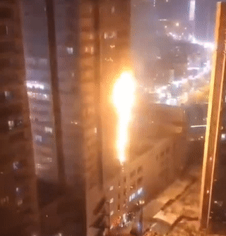  排插|关于排插的这些“致命”操作，你中招了几个？