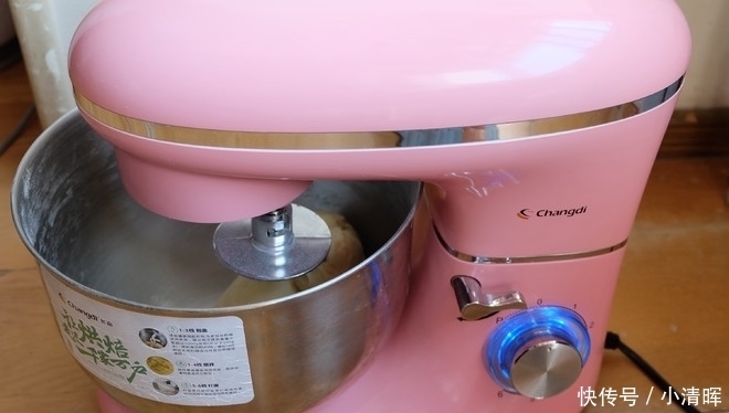 面团|面包别再买了,自己在家做,不用黄油不用高粉,柔软拉丝超好吃!