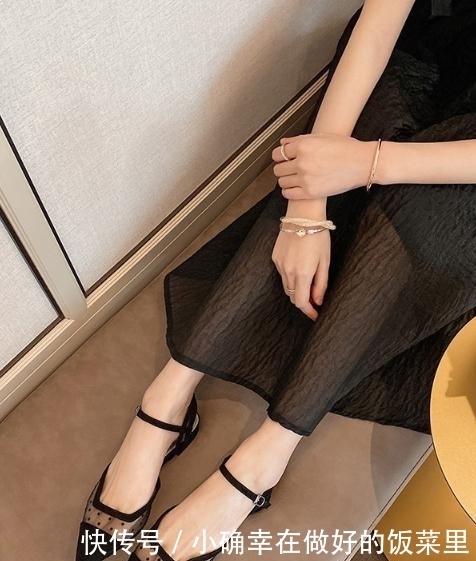 吸睛|轻盈又甜美,优雅而不闷脚,5款网纱高跟凉鞋凸显女性气质又吸睛