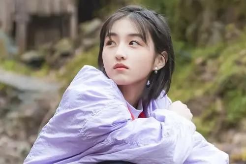  张绍刚|当张子枫看到大学老师后，第一反应太真实，学生：这不就是我嘛