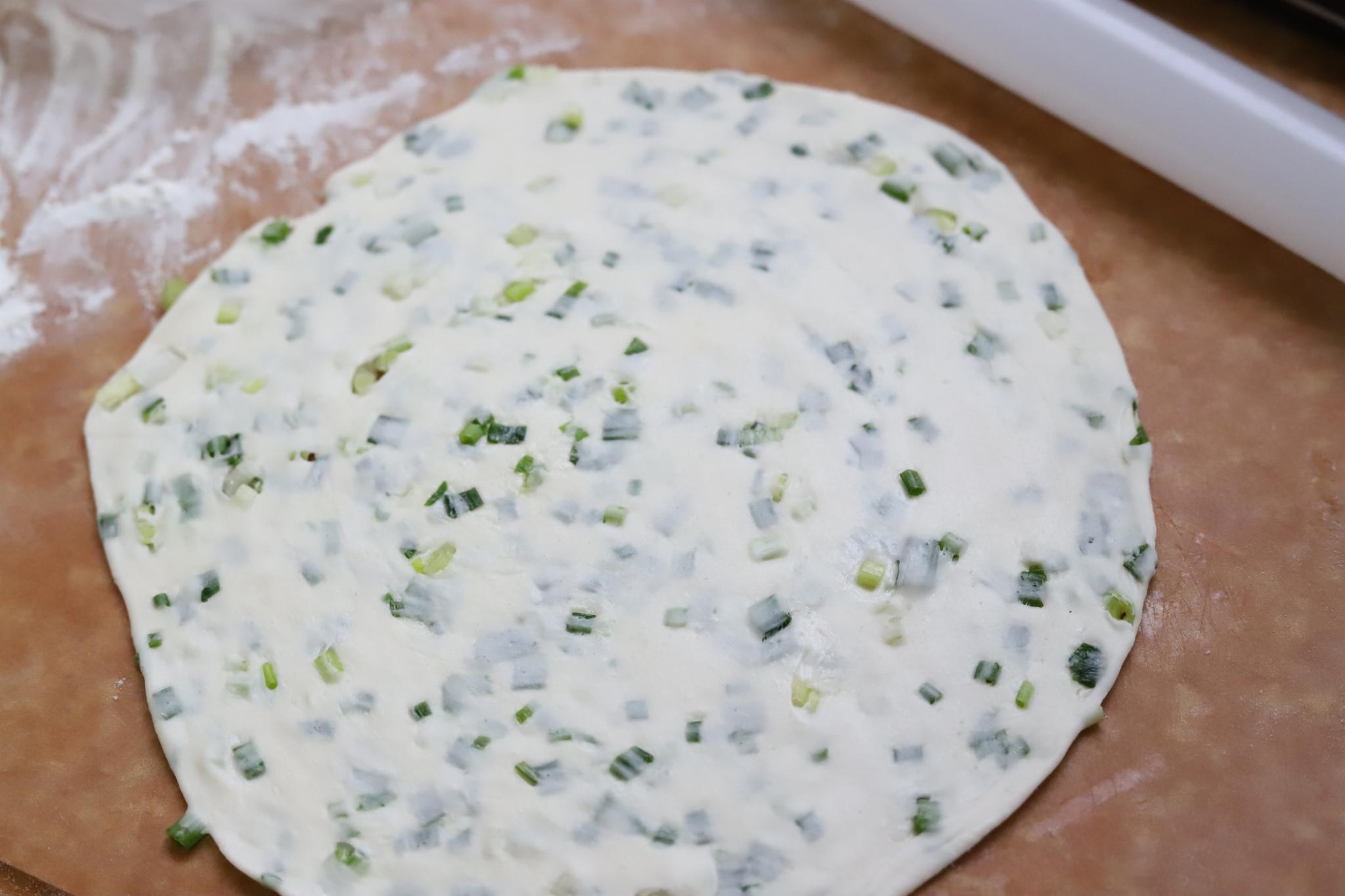 不用|葱油饼的家常做法,层层起酥,放凉也不会硬,学会了再不用出去买