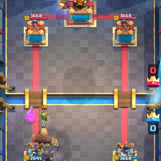  防守|皇室战争：飞桶阵容新思路，公主配哥布林，王子桶成7000分热门