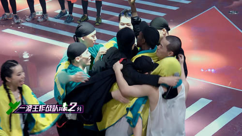  小宝|钟汉良太惨！一下淘汰四个眼泪直接下来，幸好肖志斌救了小宝回来