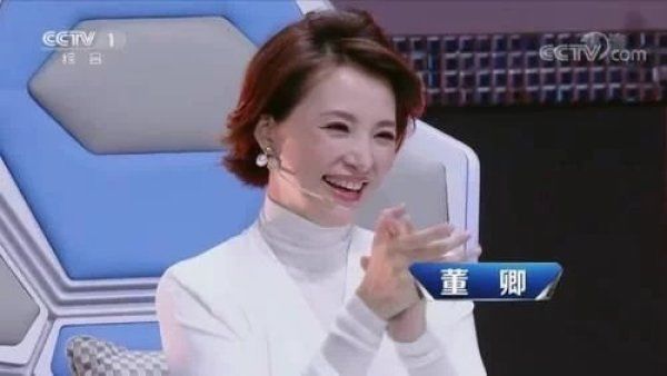 董卿|王嘉宁接替董卿加盟央视《挑战不可能》观察团,靠分析微表情赢了