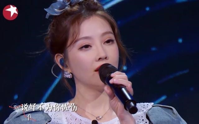  唱歌|冯提莫唱歌获得多位前辈夸赞，成功改变他人的刻板印象，逐渐一线