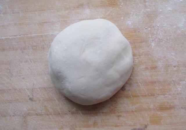  烙饼|烙饼层次分明外酥里软，大厨：多＂1步＂妥妥的，可惜好多人不知道