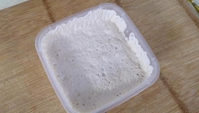 小苏打|发面时,有人用酵母,有人用小苏打,却不知用它发面,馒头更蓬松