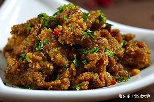  家人|香辣四溢的下酒好菜，家人闻着香味上桌，争相动筷，吃嗨了！