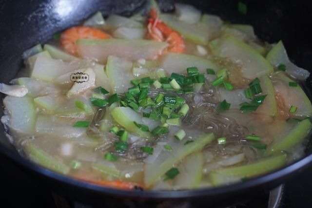  倒入|8月，吃鱼吃肉不如吃这菜，一块一斤，鲜美滋补，整个秋天都精神