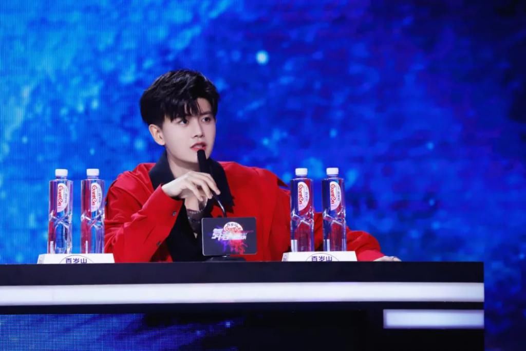 舞者|《舞者》李祎然月下起舞引赞叹,宋雨版徐志摩浪漫唯美