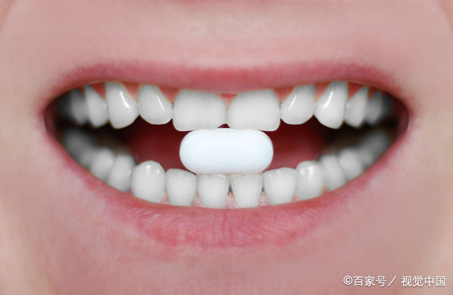 心脏病的应急处理方法(心脏病必须分秒必争，身体这些不适，或是心脏病在报警)