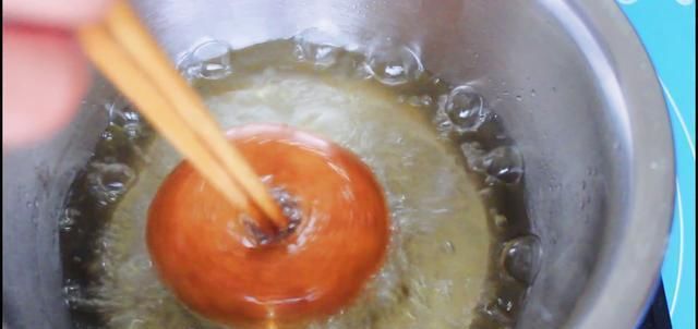 酵母|纯手工制作甜甜圈教程,外焦里嫩颜色金黄,再也不用为早餐发愁了