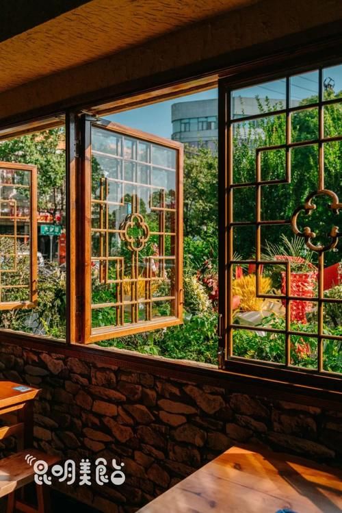 排队|昆明排队三十年老店,15张桌子,“镇店之宝”每天卖半吨