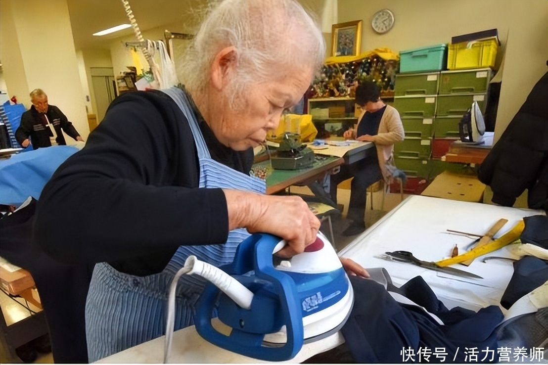 老人常谈“人若短命，一看便知”？尤其这2种习惯，会影响寿命2023