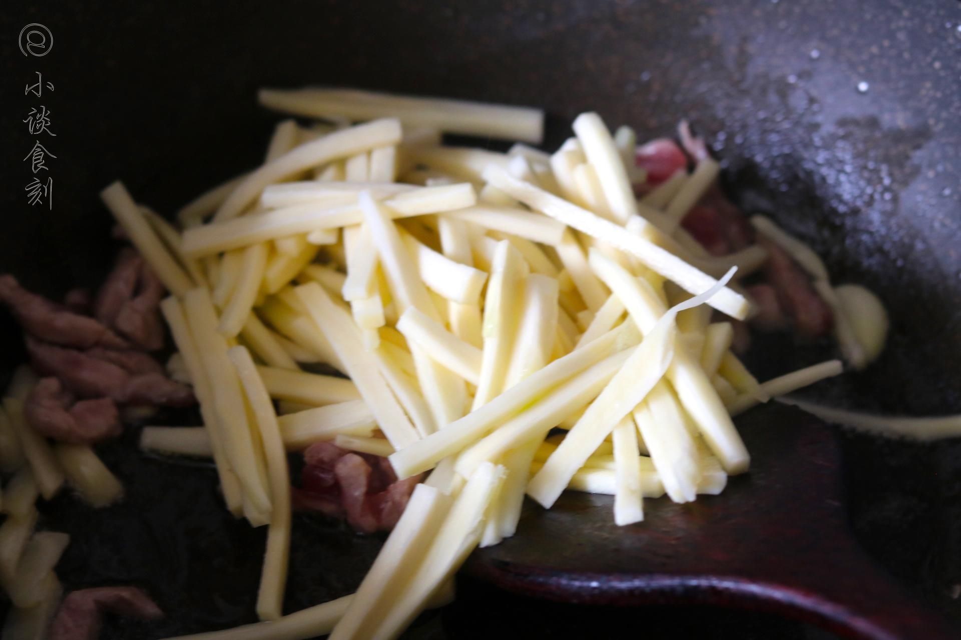 新鲜|田里掰来的蔬菜，6元一斤新鲜美味，秋天正当季，再不吃就下市了