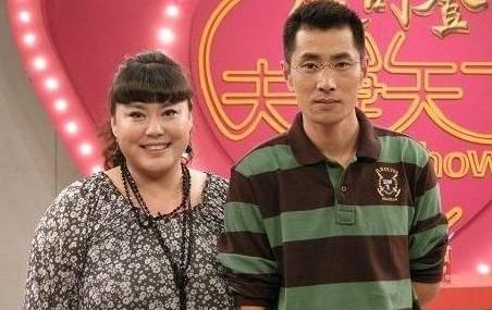  骗人|50岁李菁菁被曝与21岁老公诈骗千万，落泪回应：没骗人暂不退钱