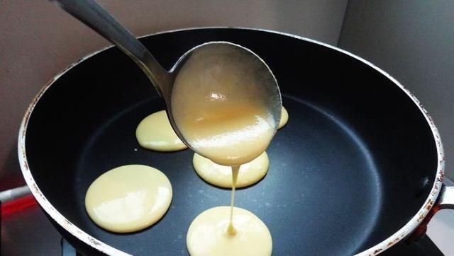  面糊|一家人的早餐可以在五分钟内吃完，粗粮是精心准备的