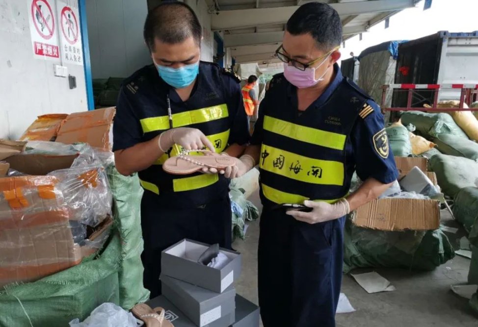  涉嫌|友谊关海关近期连续查获出口侵权货物超2千件
