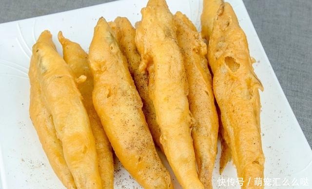 面粉|炸小鱼裹面粉还是淀粉?记住正确做法,金黄酥脆不扎嘴,越嚼越香