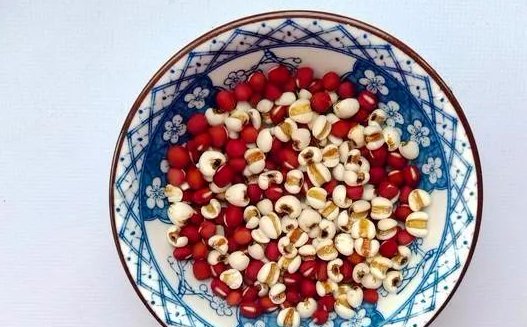 白发|坚持喝了3个月这粥,白发少了,气色好了,闺蜜效仿也做给妈妈喝