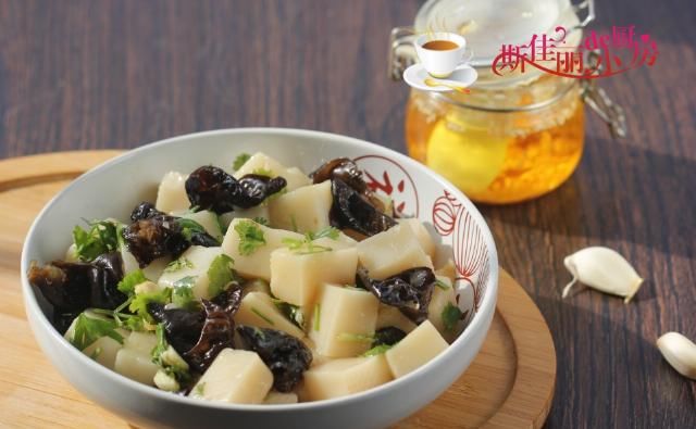  三伏天|三伏天凉菜比热菜更受欢迎，清热解暑不上火，8款做法天热也不怕