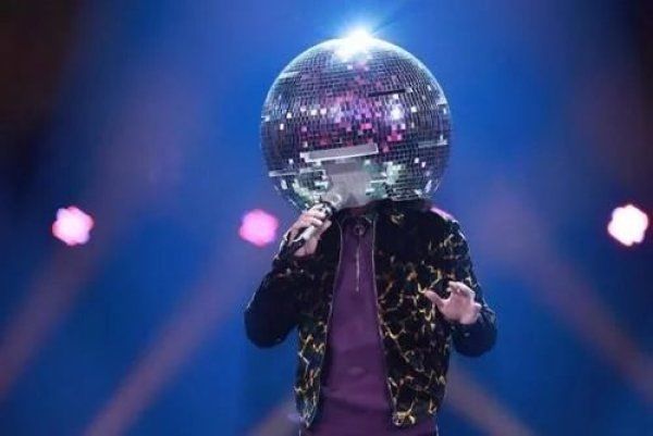  熟悉|《蒙面舞王》等待官宣，有熟悉的街舞队长，节目略带神秘惹人期待