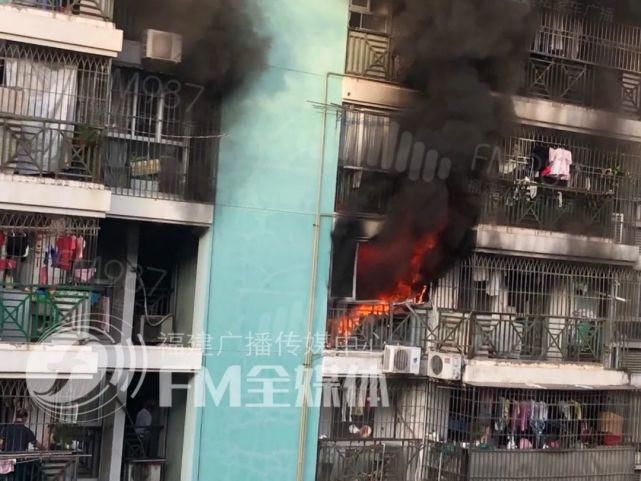  火灾|突发！福州市区一单元房火灾！消火栓没有一滴水流出来……