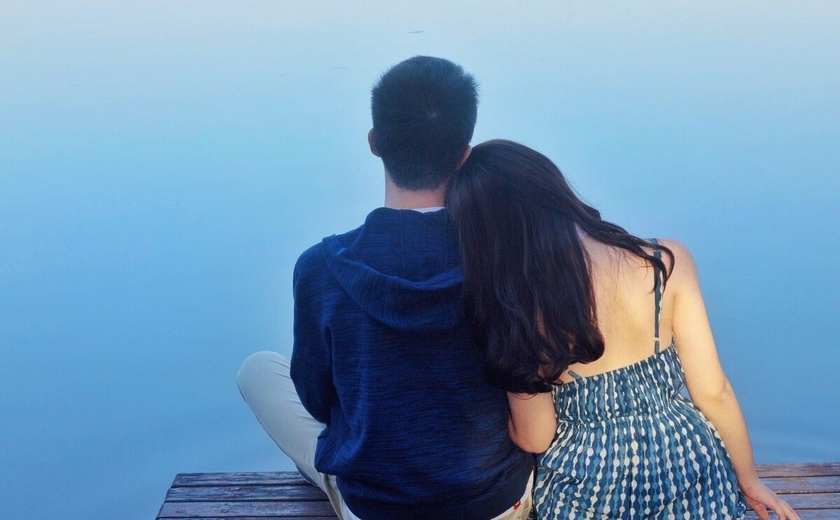 男方|女子买房车不要彩礼，男方却要加名，女子：我不想拿父母财产扶贫