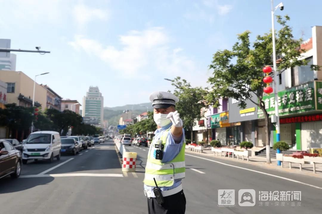 擦亮|创城·交警在行动 | 擦亮威海城市文明交通的窗口