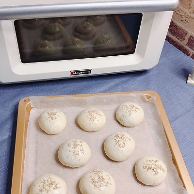 鲜嫩|鲜嫩多汁的烤肉包子