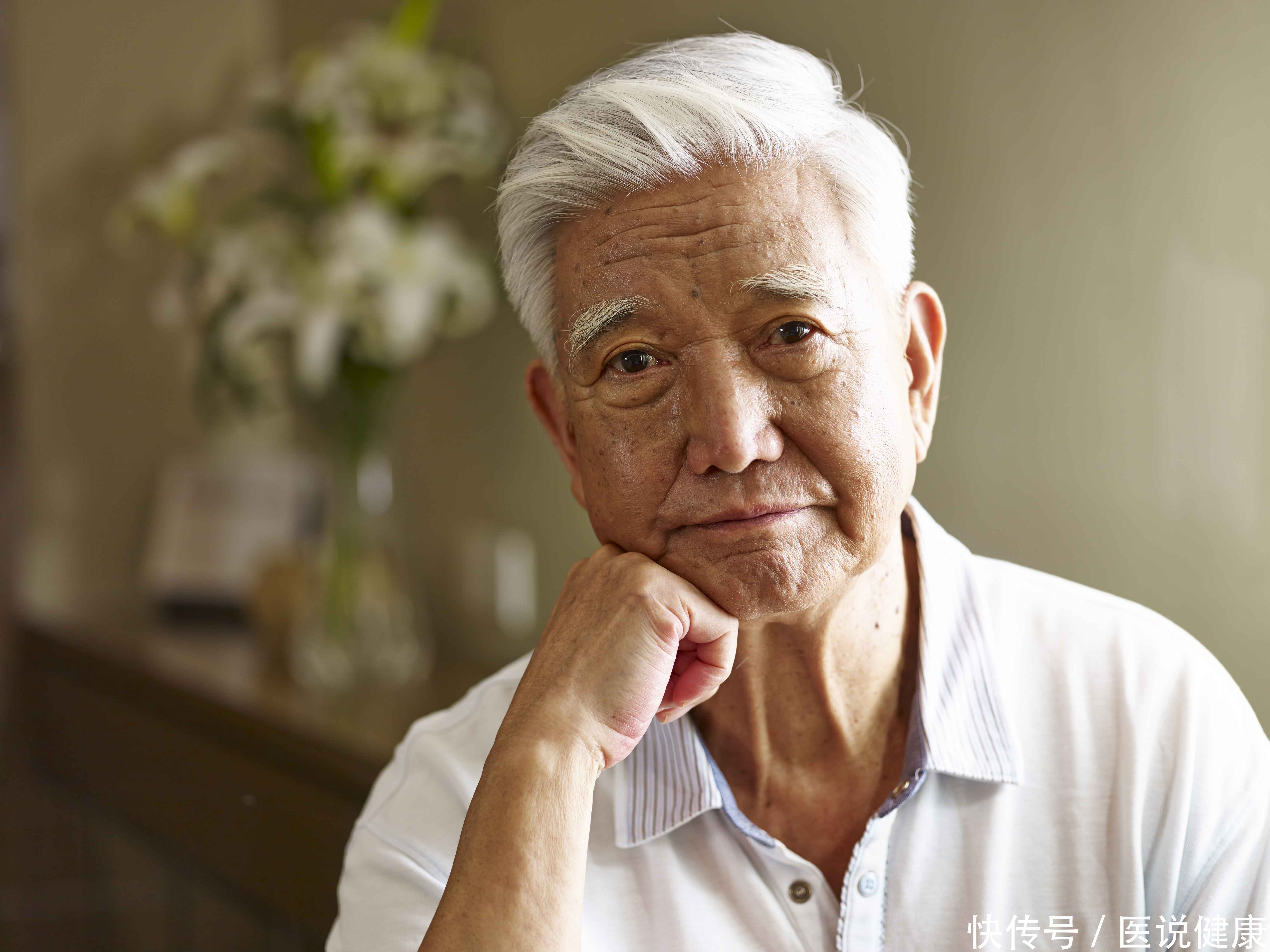 男性开始衰老的4个表现(当男性开始衰老时，身体或有6个特征表现，需留心观察)