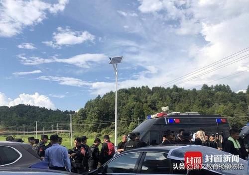  精神饱满|曾春亮被抓获时，为什么精神饱满，身上没有树林划痕，全身干净？