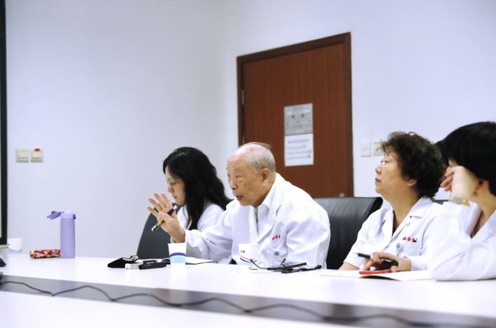 瑞金医院|百万奖金全捐！良医大师王振义：96岁坚持“开卷考试”，一辈子求索为患者