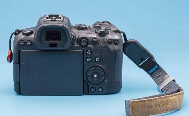  EOS|入门但不低端，Canon EOS R6开箱