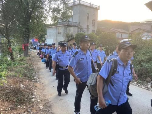 曾春亮|全民喊打的“曾春亮”究竟是个什么样的人，为何刚出狱又走上绝路