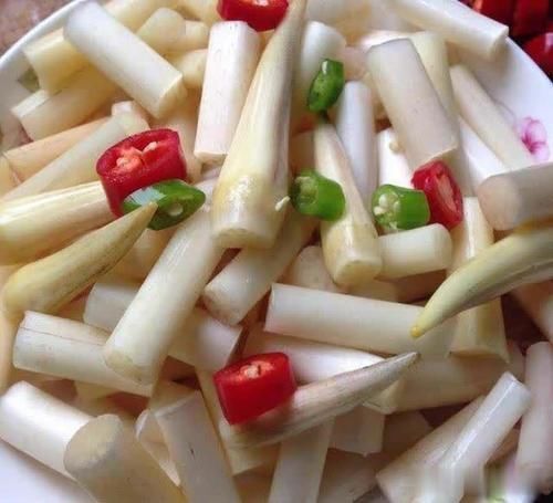  润肤|漂亮女人少吃肉，多吃它，遇到买一捆，补血润肤，小脸越来越白净